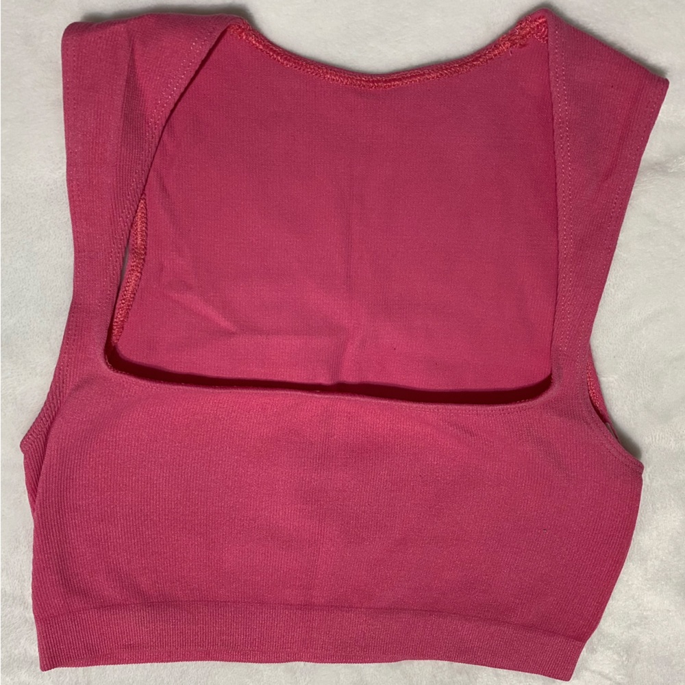 NWOT Out From Under Sleeveless Casual Square Neck Top🩷